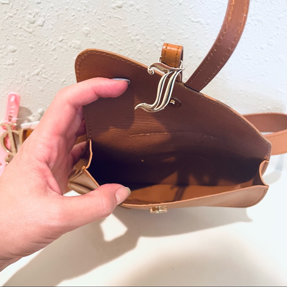 Juicy Couture Saddle Small Fanny Pack Belt Bag/Cognac/Sz:L-XL/NWT - Picture 10 of 10